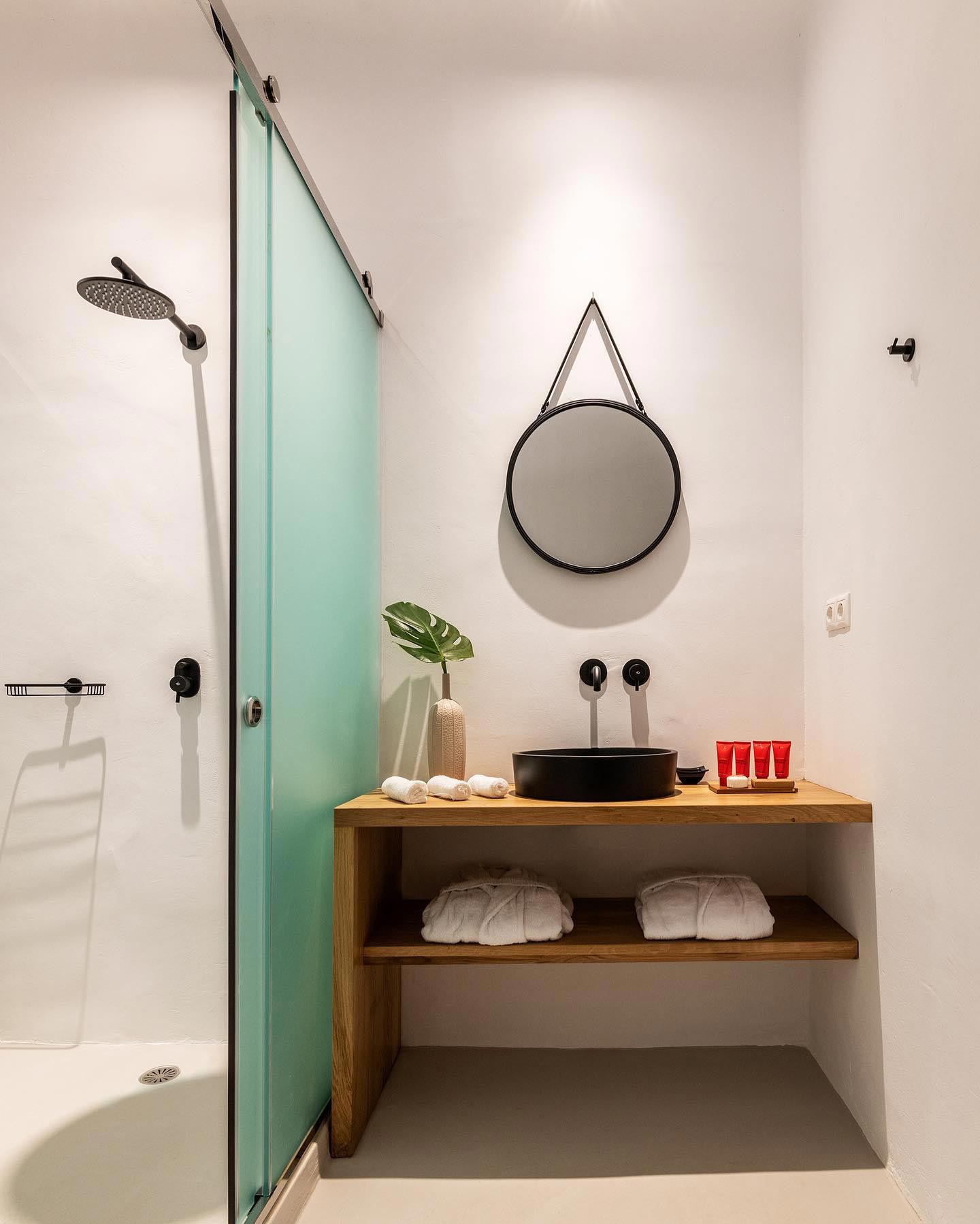 Γυάλινο συρώμενο διαχωριστικόντουζιέρας